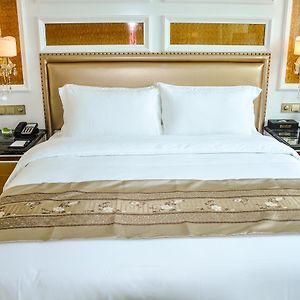 Boutique King Room